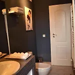 Jn Boutique 4*