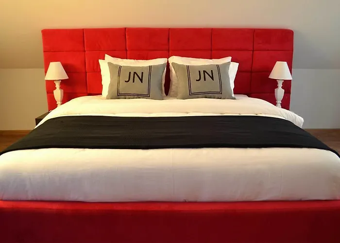 Jn Boutique ブカレスト