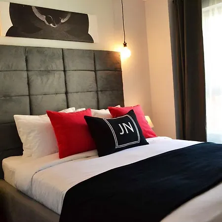 Jn Boutique 4*